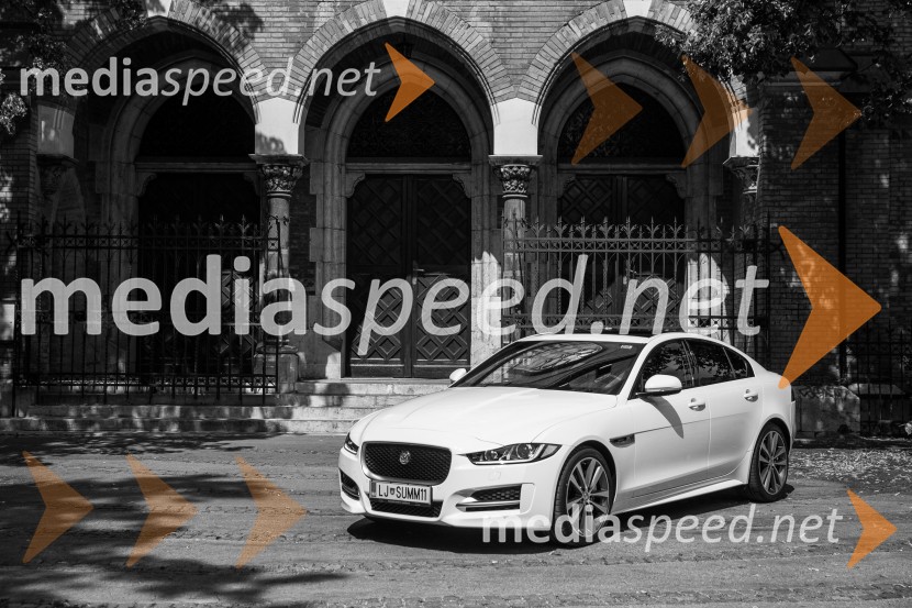 Jaguar XEJaguar XE, slovenska predstavitev