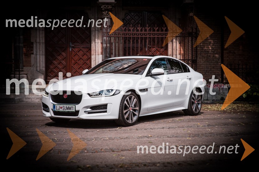 Jaguar XEJaguar XE, slovenska predstavitev