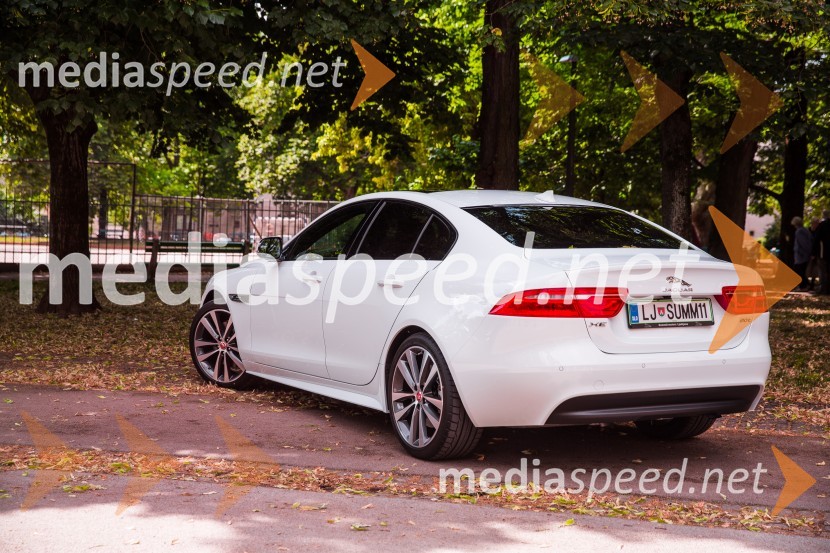 Jaguar XEJaguar XE, slovenska predstavitev