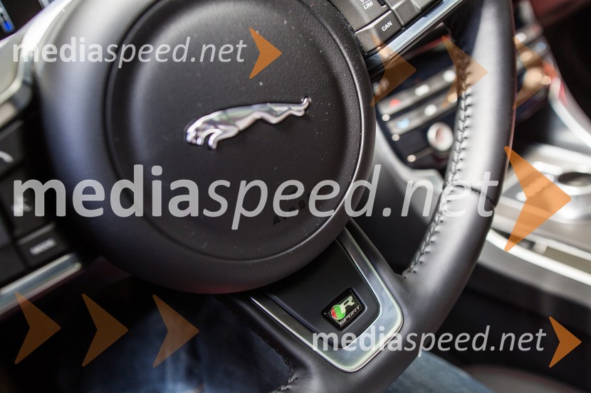 Jaguar XE, notranjostJaguar XE, slovenska predstavitev