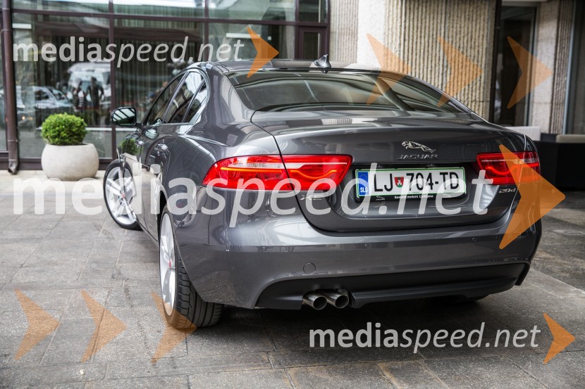 Jaguar XEJaguar XE, slovenska predstavitev