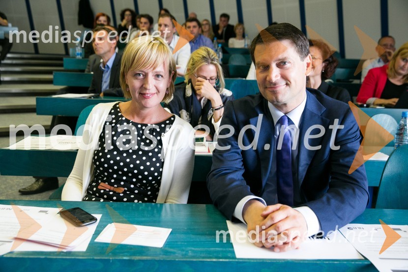  ... ; mag. Jurij Giacomelli, generalni sekretar NLBZlom bančnega sistema: pogled »nazaj v prihodnost«