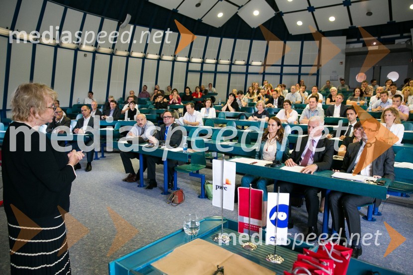 dr. Eva Joly, nekdanja preiskovalna sodnica in svetovalka islandske vlade pri preiskovanju islandskega bančnega sistemaZlom bančnega sistema: pogled »nazaj v prihodnost«