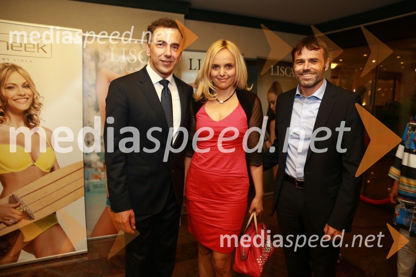  Goran  Kodelja,  generalni direktor podjetja Lisca d.d.;  Ajša Vodnik, izvršna direktorica AmCham (Ameriška gospodarska zbornica); mag. Rok  Vodnik, član uprave Petrol d.dLisca, predstavitev kolekcije pomlad poletje 2016