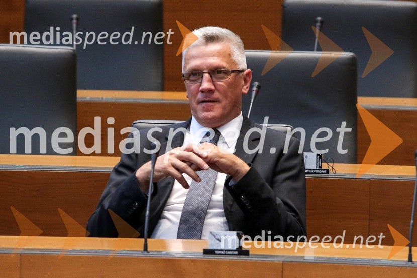  Peter Vilfan, poslanec, nekdanji košarkarProslava ob Dnevu državnosti