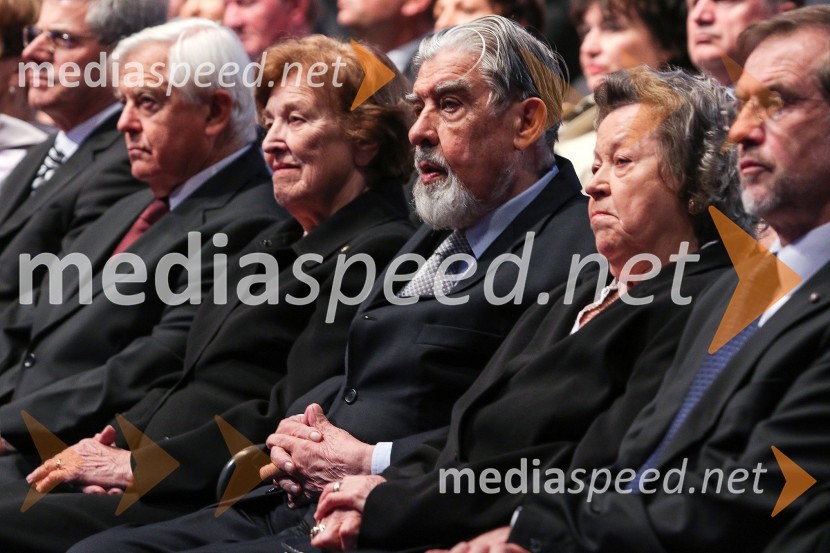  Milan Kučan, nekdanji predsednik Republike Slovenije;  Štefka Kučan;  Ciril  Zlobec, pesnik, romanopisec, esejist, prevajalec, akademik;  Veronika  Zlobec;  Lojze Peterle, poslanec Evropskega parlamentaProslava ob Dnevu državnosti