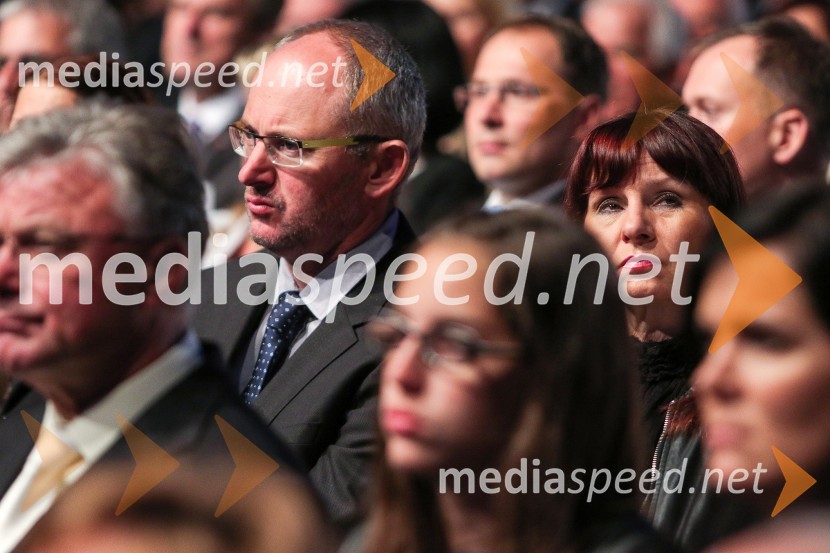 dr. Franc Trček, poslanec ZL;  Violeta Tomić, igralka, poslanka ZLProslava ob Dnevu državnosti