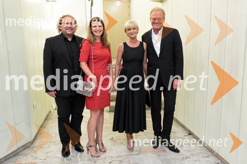  Darko  Brlek, direktor, Festival Ljubljana;  Janja Lamberger;  Sonja Poljanšek Škrabec, lastnica Welness centra Sunny;  Janez  Škrabec, direktor Riko d.o.o., predsednik Slovensko-ruskega poslovnega sveta, predsednik Lions kluba Ljubljana IliriaRomeo in Julija, Balet in orkester Mariinskega gledališča