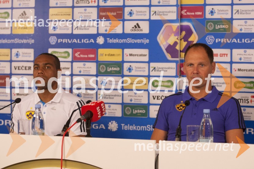  Marcos  Tavares, nogometaš NK Maribor;  Ante  Šimundža, trener NK MariborNK Maribor - FC Astana, novinarska konferenca pred tekmo