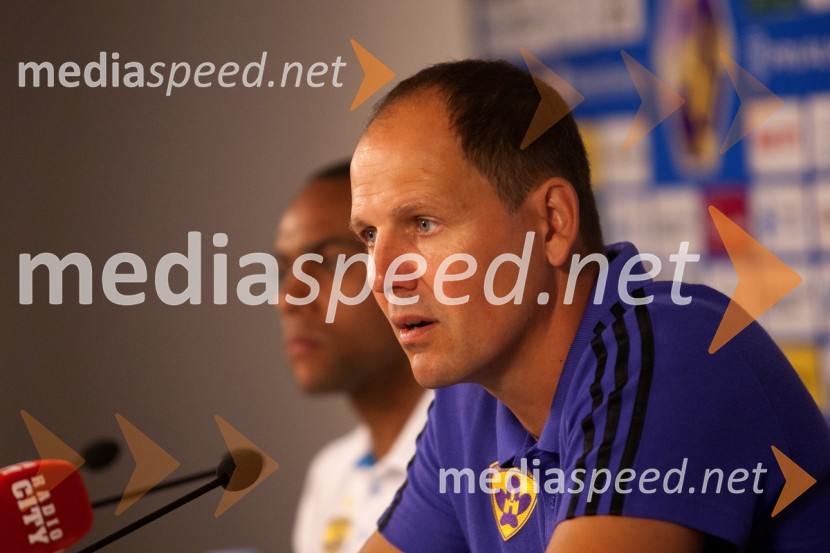  Ante  Šimundža, trener NK MariborNK Maribor - FC Astana, novinarska konferenca pred tekmo