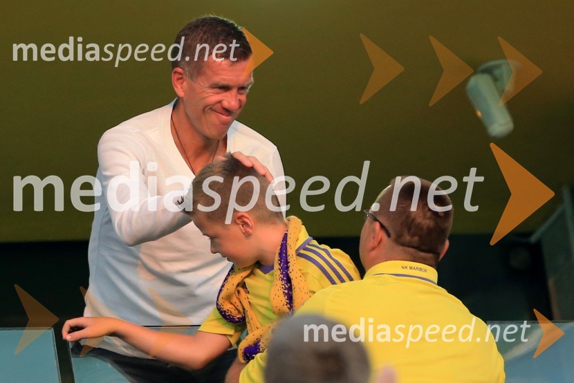  Srečko Katanec, selektor slovenske nogometne reprezentanceNK Maribor - FC Astana, 1:0