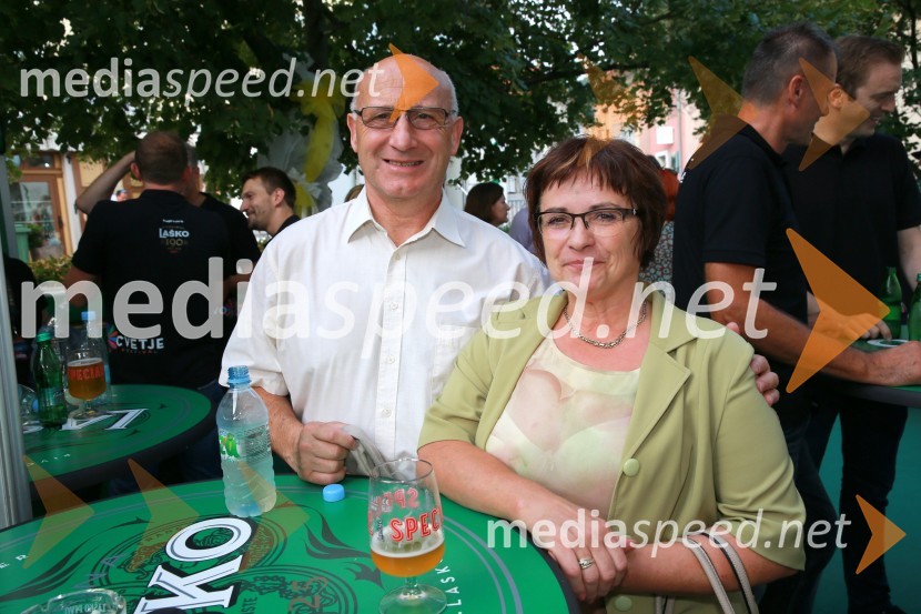 Bogdan Gabrovec, predsednik Olimpijskega komiteja Slovenije, predsednik Judo zveze Slovenije;  Avgusta GabrovecPivo in cvetje 2015, otvoritev, VIP dogajanje