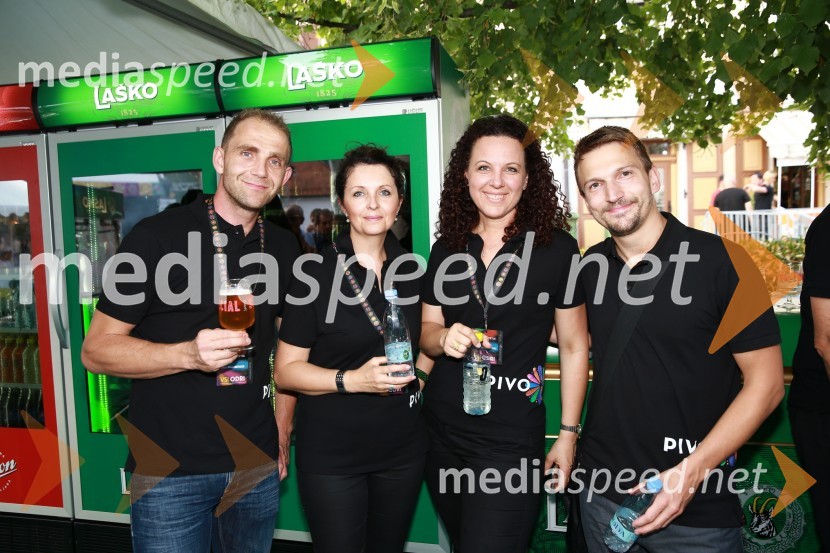  Urban Kramberger, marketing, Pivovarna Laško;  Simona Oset, Pivovarna Laško;  Mateja Košak Maljevec, direktorica marketinga in razvoja Skupine Laško;  Rok Nemec, Pivovarna LaškoPivo in cvetje 2015, otvoritev, VIP dogajanje