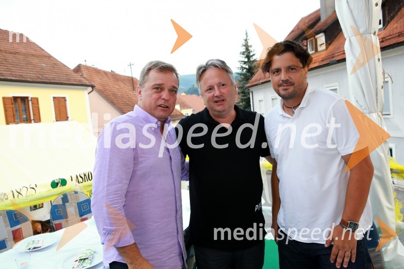  Bojan Ban, direktor NK Maribor; mag. Dušan Zorko, predsednik uprave družbe Pivovarna Laško in Pivovarna Union;  Zlatko Zahovič, športni direktor NK MariborPivo in cvetje 2015, otvoritev, VIP dogajanje