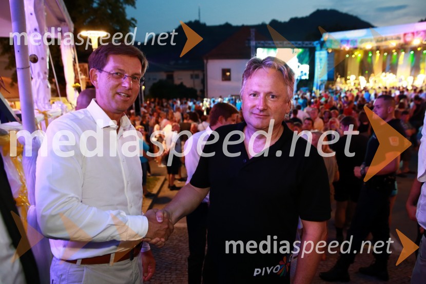 prof. dr. Miro Cerar, predsednik vlade Republike Slovenije; mag. Dušan Zorko, predsednik uprave družbe Pivovarna Laško in Pivovarna UnionPivo in cvetje 2015, otvoritev, VIP dogajanje