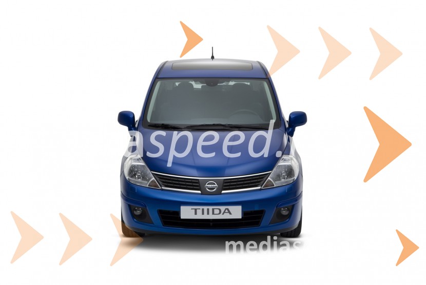 Nissan TiidaNissan Tiida