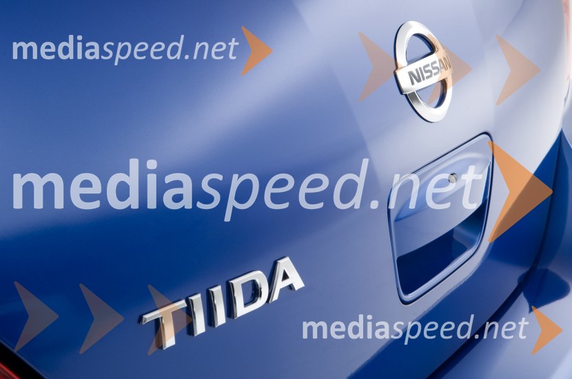 Nissan TiidaNissan Tiida