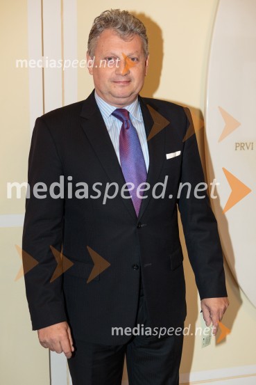  Berislav Šipuš, minister za kulturo Republike HrvaškeV slogi je moč, komorni godalni orkester Slovenske filharmonije z gosti