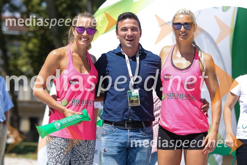  Simona Fabjan, nekdanja odbojkarica na mivki;  ... ;  Erika Fabjan, odbojkarica na mivkiLjubljana Beach Volley Challenge 2015, petek