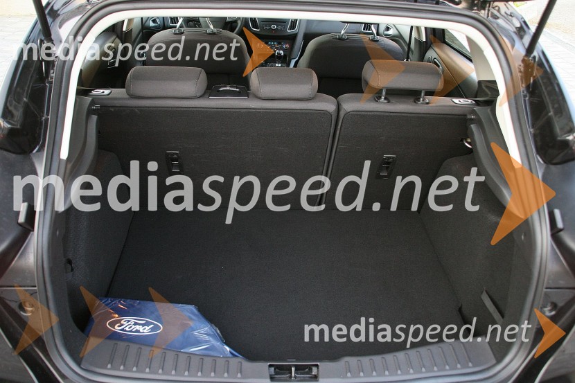 Ford Focus 1.0 EcoBoost 125 KM Titanium, prtljažnik s 363 litri prostornineFord Focus 1.0 EcoBoost 125 KM Titanium, mediaspeed test