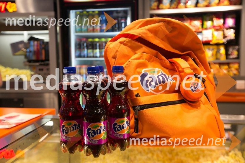 Predpremiera animiranega filma Minioni v Cineplexx KranjMinioni predpremierno v Kranju: Sobotni večer obarvan rumeno