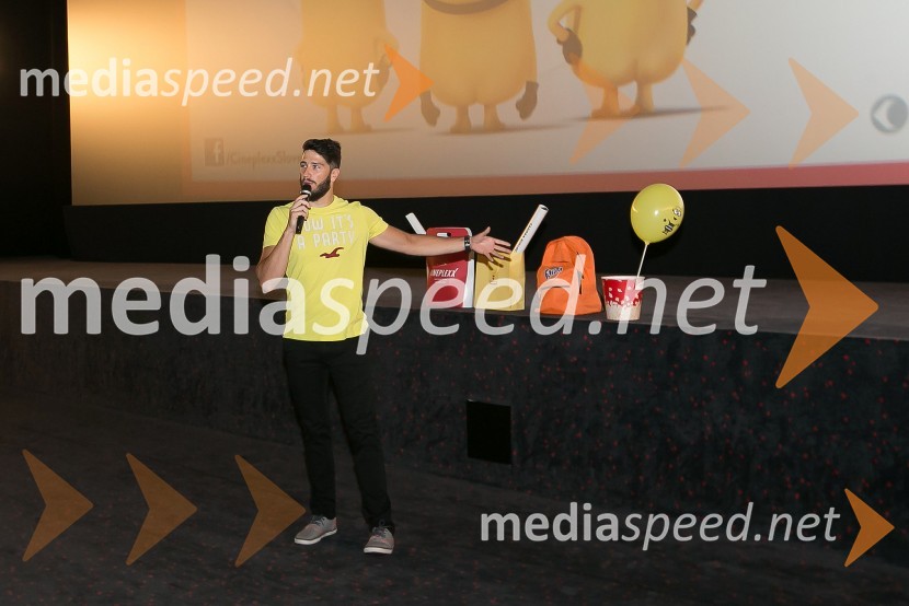  Uroš Bitenc, moderator, radio AntenaMinioni predpremierno v Kranju: Sobotni večer obarvan rumeno