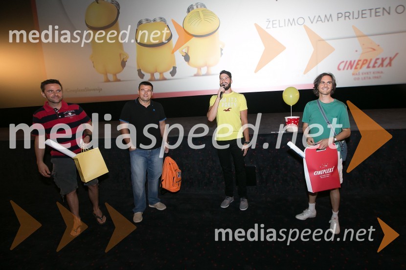  ... ;  ... ;  Uroš Bitenc, moderator, radio Antena;  ... Minioni predpremierno v Kranju: Sobotni večer obarvan rumeno