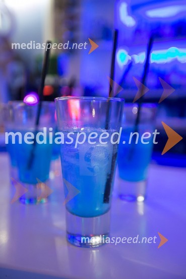 Predpremiera animiranega filma Minioni v Cineplexx KranjMinioni predpremierno v Kranju: Sobotni večer obarvan rumeno