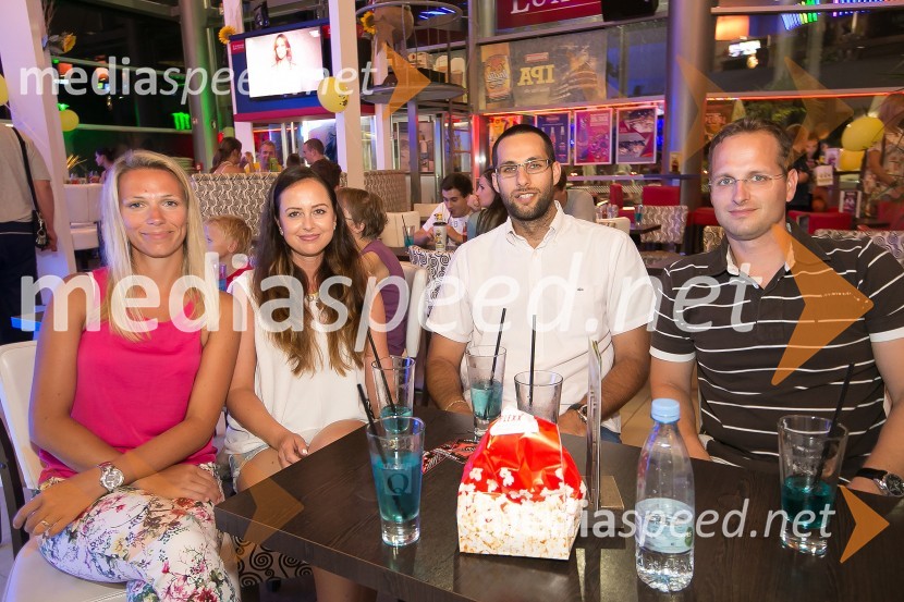  ... ;  Patricija Mencigar;  Marko Gajić, poslovni direktor BFF;  Jaka Ažman, direktor, Turizem BledMinioni predpremierno v Kranju: Sobotni večer obarvan rumeno