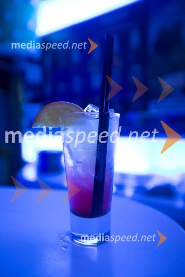 Predpremiera animiranega filma Minioni v Cineplexx KranjMinioni predpremierno v Kranju: Sobotni večer obarvan rumeno