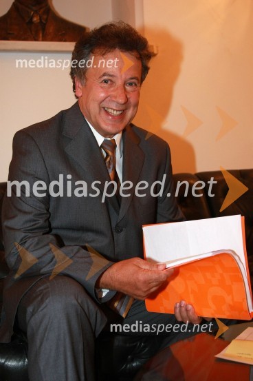 Zdravko Geržina, lastnik agencije Geržina Videoton in lastnik licence za Miss SlovenijeFestival narečnih popevk 2007