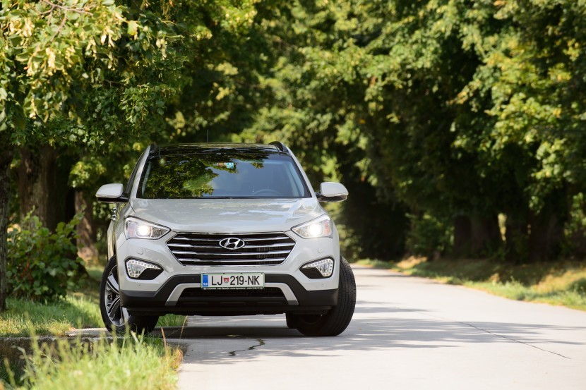 Hyundi Grand Santa Fe 2.2 CRDi 4WD ImpressionHyundai Grand Santa Fe 2.2 CRDi 4WD Impression, mediaspeed test