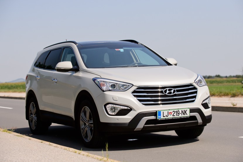 Hyundi Grand Santa Fe 2.2 CRDi 4WD ImpressionHyundai Grand Santa Fe 2.2 CRDi 4WD Impression, mediaspeed test