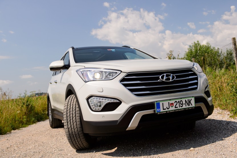 Hyundi Grand Santa Fe 2.2 CRDi 4WD ImpressionHyundai Grand Santa Fe 2.2 CRDi 4WD Impression, mediaspeed test