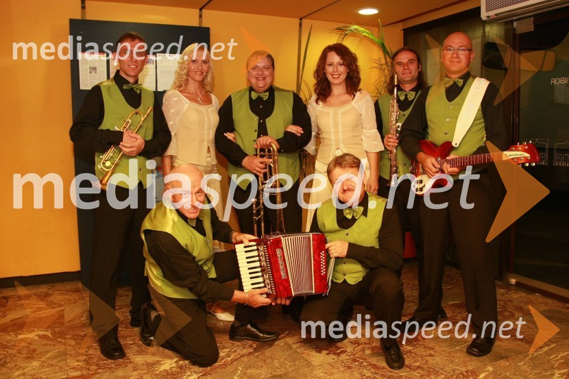 Ansambel Ekart
Festival narečnih popevk 2007