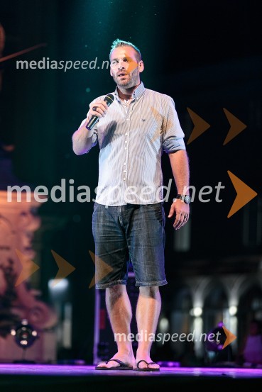 Klepač in Gustinčič KinGMiss Turizma 2015 je Anja Antič