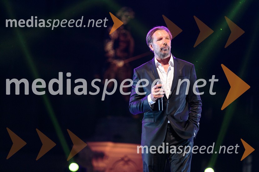  Gianni Rijavec, glasbenikMiss Turizma 2015 je Anja Antič