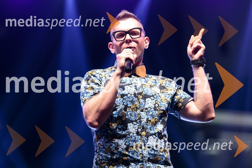  Klemen Bunderla, radijski voditelj, radio AktualMiss Turizma 2015 je Anja Antič