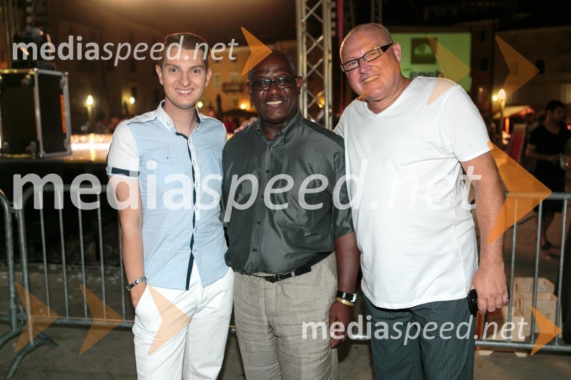  Damjan Murko, pevec;  Peter Bossman, župan, občina Piran;  Nace Junkar, pevecMiss Turizma 2015 je Anja Antič