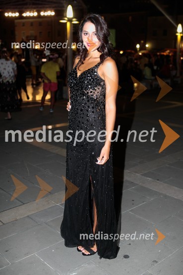  Maja Kocet, Miss turizma 2014Miss Turizma 2015 je Anja Antič