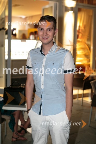  Damjan Murko, pevecMiss Turizma 2015 je Anja Antič