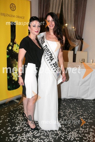  Patricija Lucija Lovišček, vizažistka;  Zoja Limavšek, 1. spremljevalka, Miss Turizma 2015Miss Turizma 2015 je Anja Antič