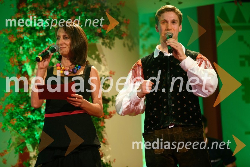  Betka Šuhel Mikolič, voditeljica;  Sašo Avsenik, glasbenik, Ansambel Saša AvsenikaFestival Avsenik 2015, petek