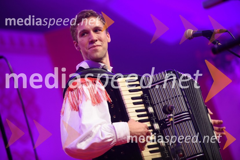  Gregor Avsenik, glasbenikFestival Avsenik 2015, petek