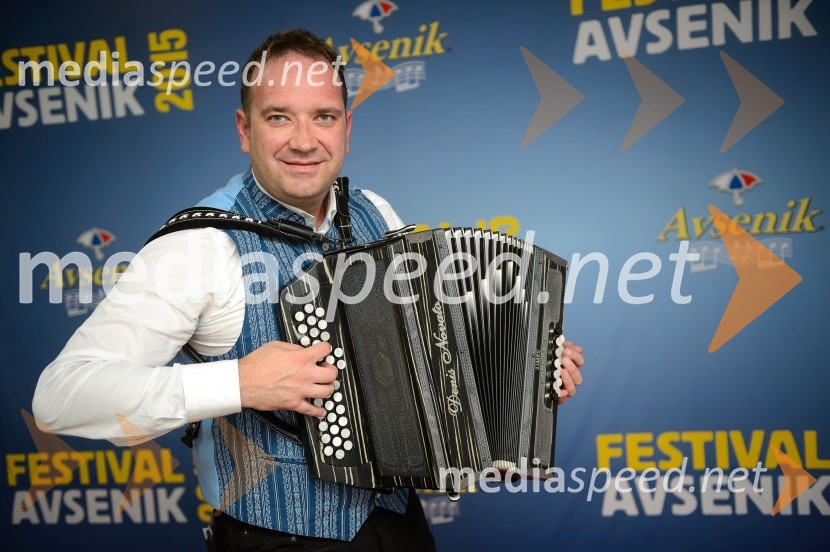  Denis Novato, harmonikar in glasbeni učiteljFestival Avsenik 2015, petek