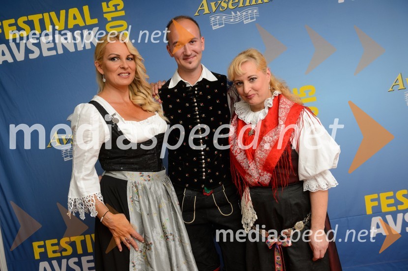 Lucienne Lončina, glasbenica;  ... ;  Jelka Hafner, Igor in zlati zvokiFestival Avsenik 2015, petek