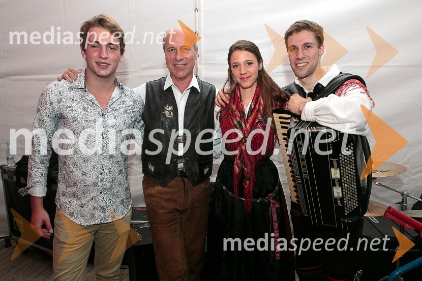  Blaž Avsenik;  Gregor Avsenik, glasbenik;  Monika Avsenik, pevka;  Sašo Avsenik, glasbenik, Ansambel Saša AvsenikaFestival Avsenik 2015, sobota
