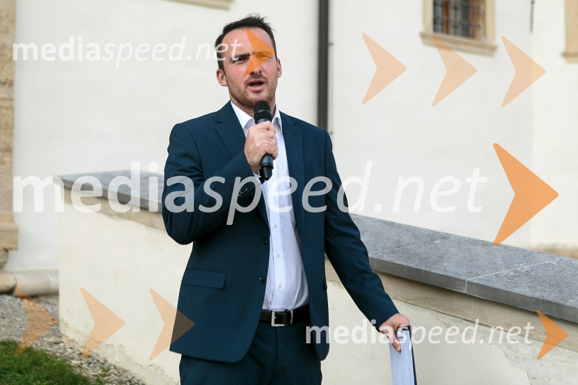  Aleš Pregl, novinar, povezovalec prireditveSalon Traminec 2015