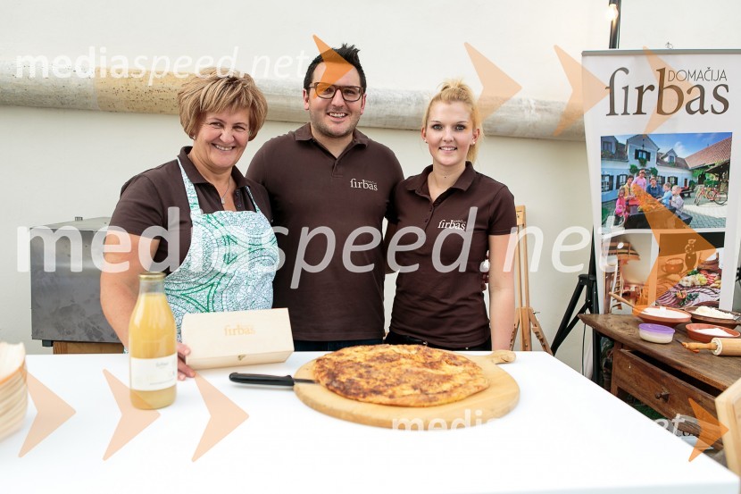  Marjana Firbas, Domačija Firbas;  Bojan Firbas, Domačija Firbas;  ... Salon Traminec 2015