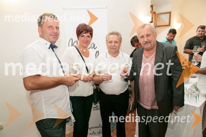  ... ;  ... ;  Alojz Cedula, predstavnik Društva vinskih svetovalcev Sommelier Slovenije;  Franc  Kokalj, direktor NE-KO d.o.o.Salon Traminec 2015